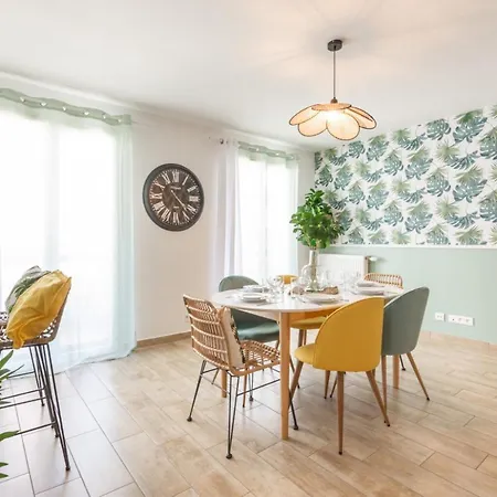 Daire Tropical Garden By Plaza *